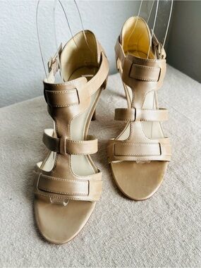 Via Spiga Hilda Pearl Heels